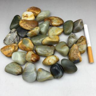 新疆和田玉籽料原石天然青白玉真皮青花和田玉原石